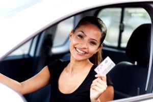Нужно ли менять страховку при замене водительского удостоверения
