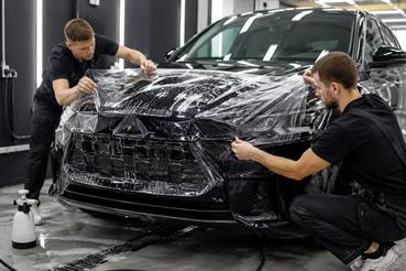 Как защитить кузов нового автомобиля от сколов и царапин